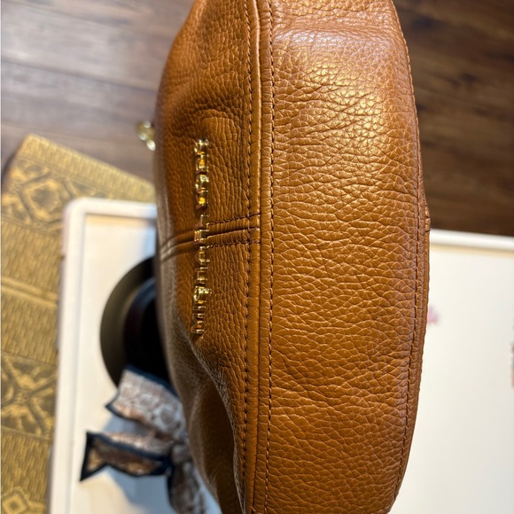 Michael Kors Bedford - Picture 9 of 9